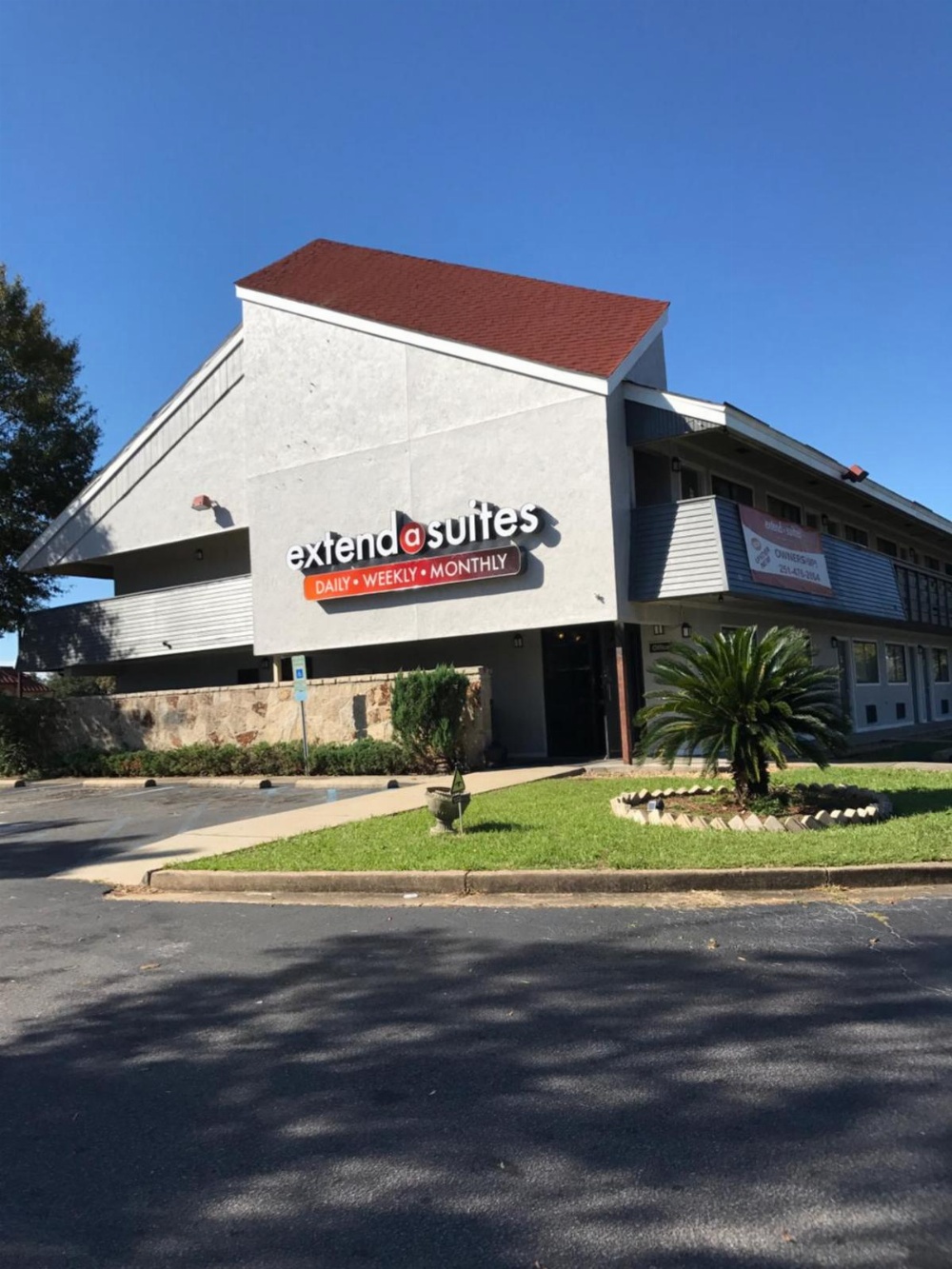 Extend-a-Suites Mobile North Main image